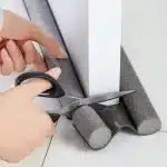 Door-gap-door-bottom